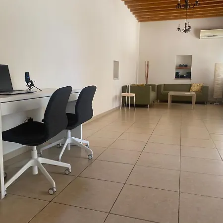 Hostel Гостевой Дом Sdrm Agios Tychonas