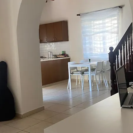 Hostel Гостевой Дом Sdrm Agios Tychonas